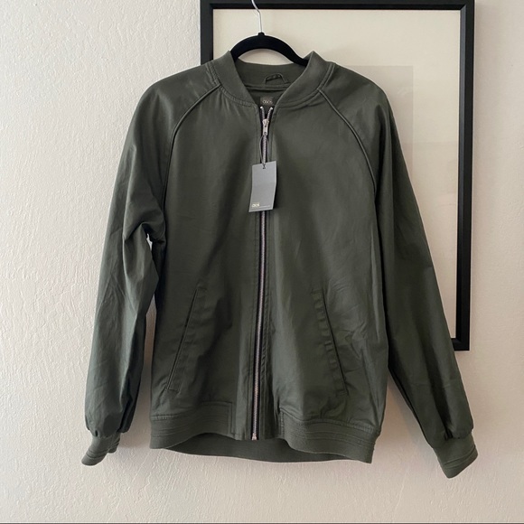 ASOS Men’s Green Bomber Jacket - Picture 2 of 5